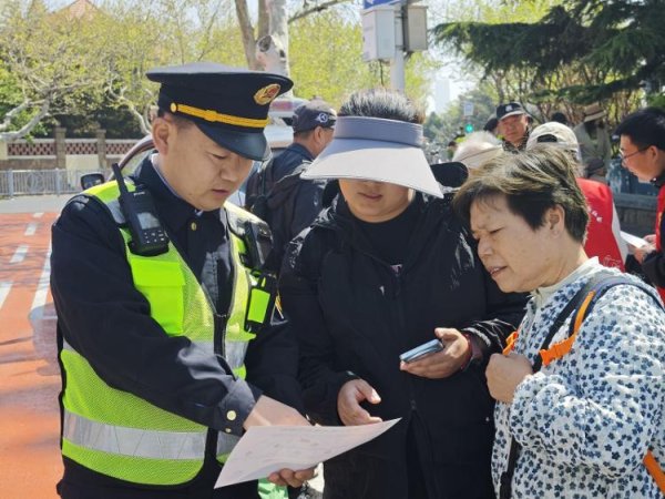 旗开网 青岛交通运输执法圆满完成华表奖颁奖典礼执法保障任务